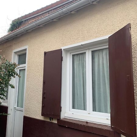 Appartement Cosy Tout Equipe Коломб Экстерьер фото